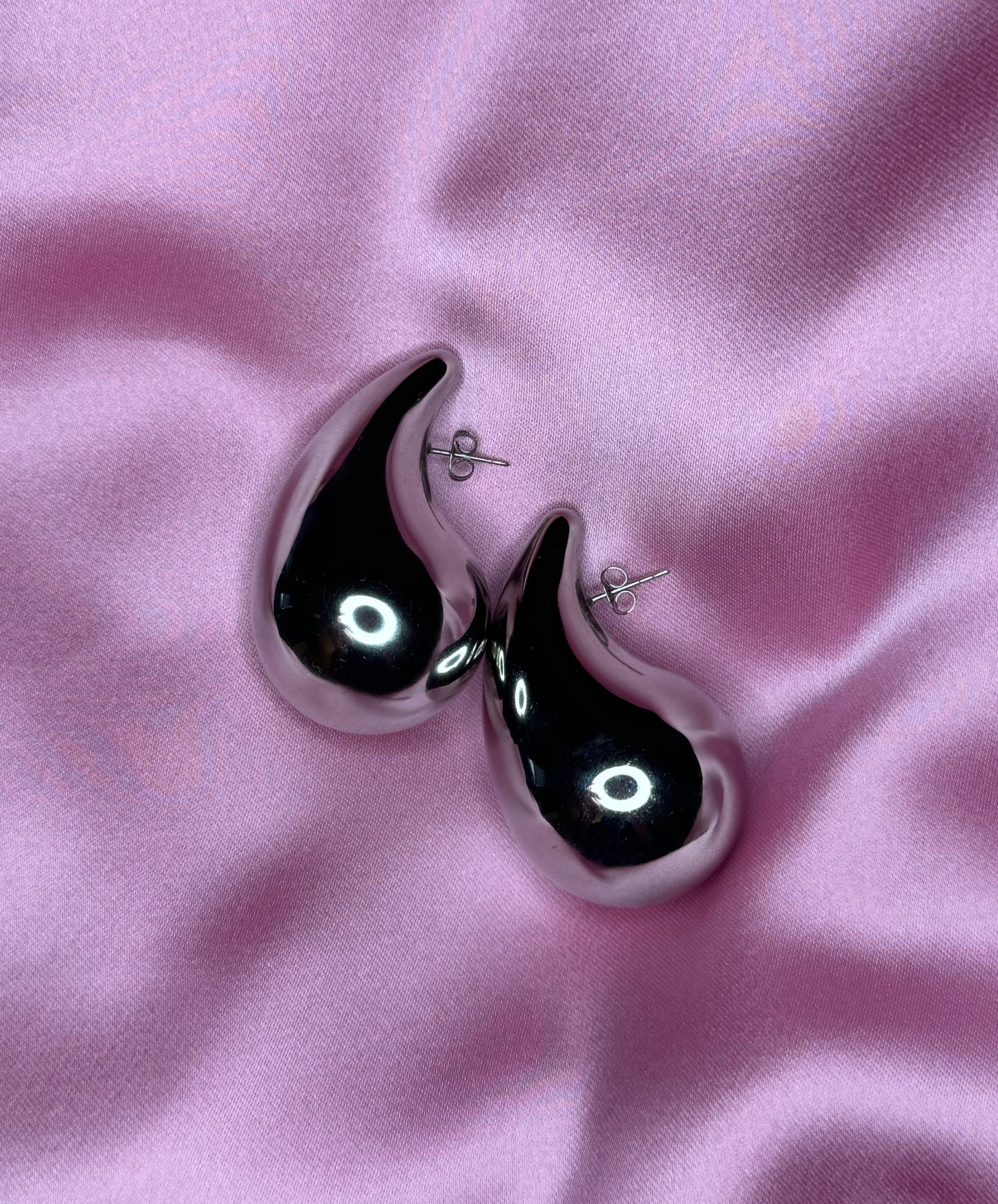 GLOBULE earrings