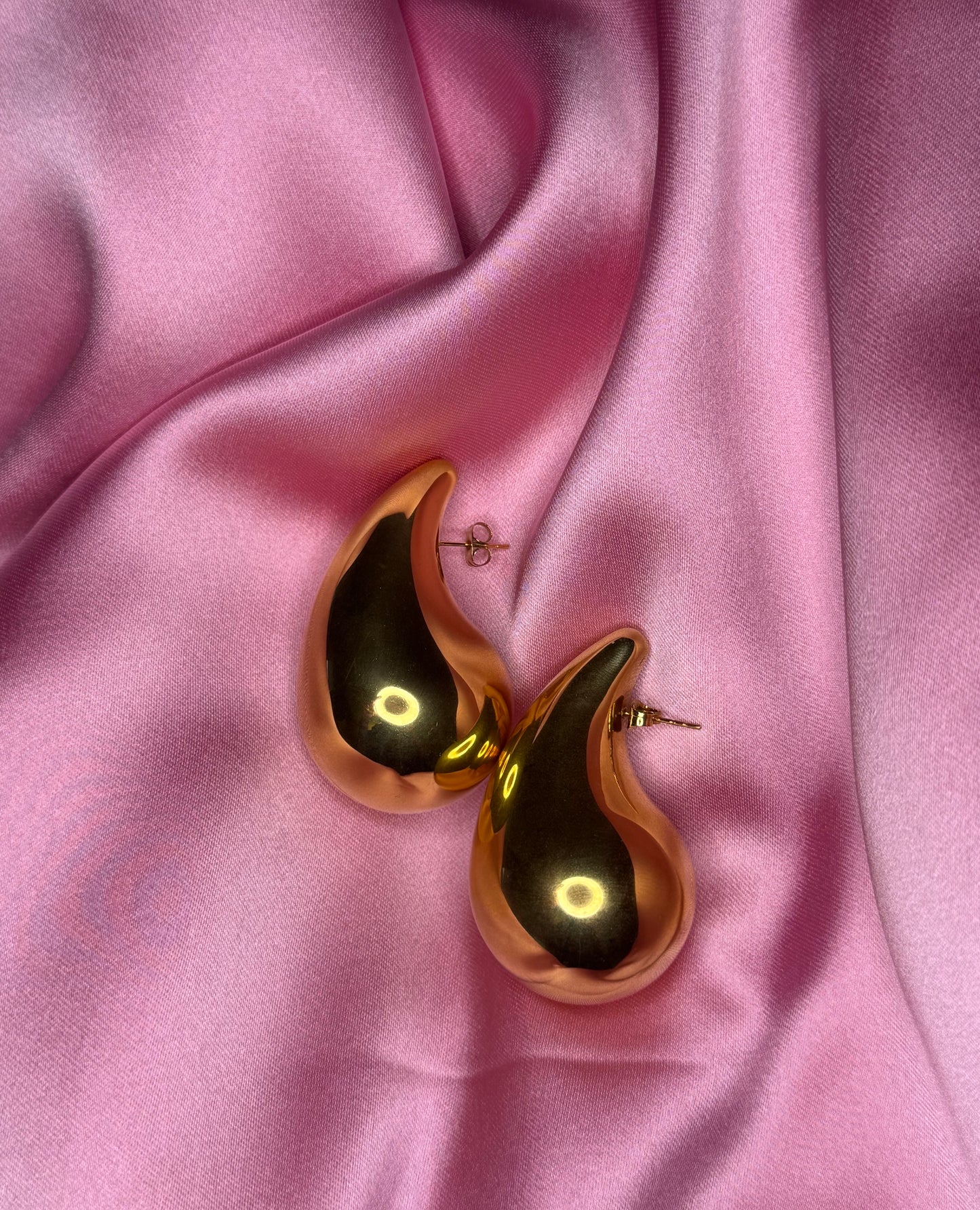 GLOBULE earrings