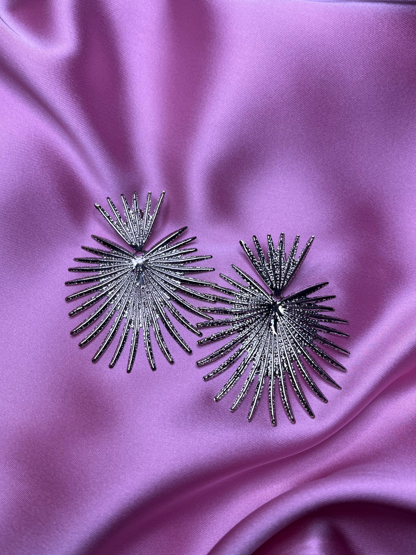 IRON THRONE earrings