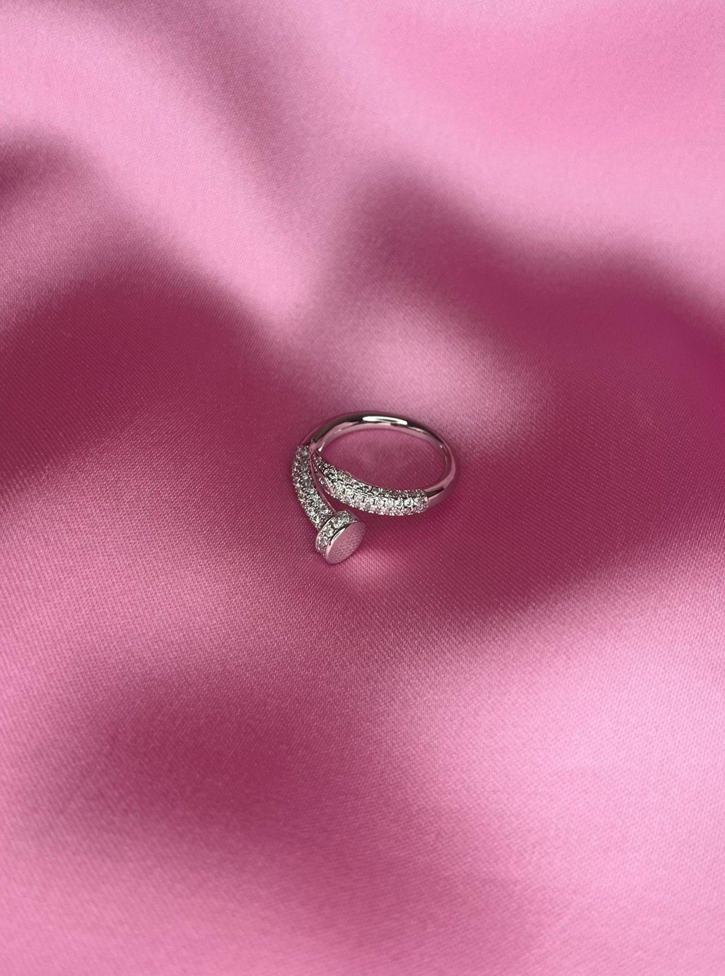 NAIL ME ring