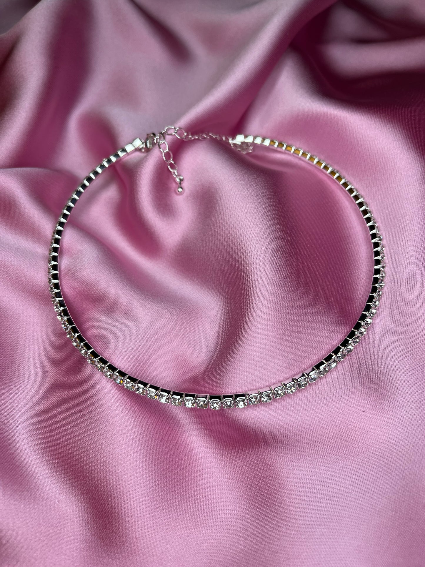 IN ALL YOUR GLORY choker