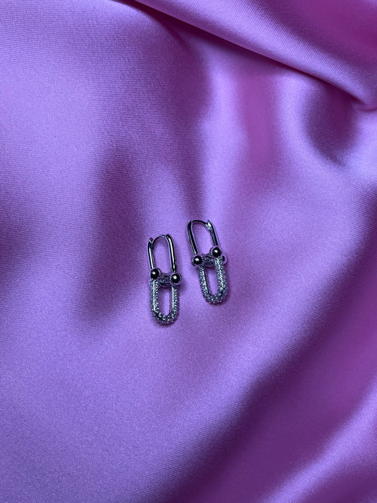 BREAKFAST AT TIFFANY'S earrings