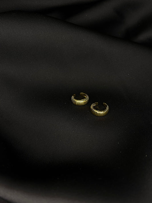 ESCARGOT ear cuff