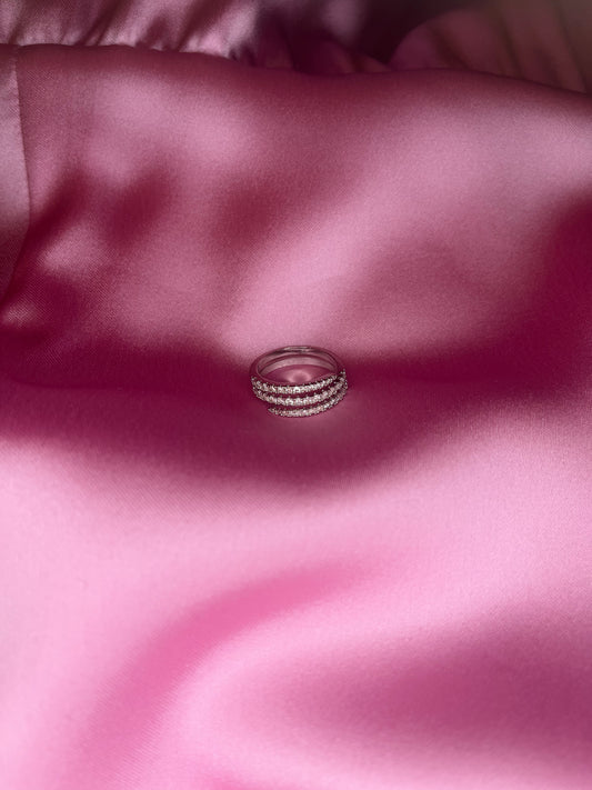 INVAINCU ring