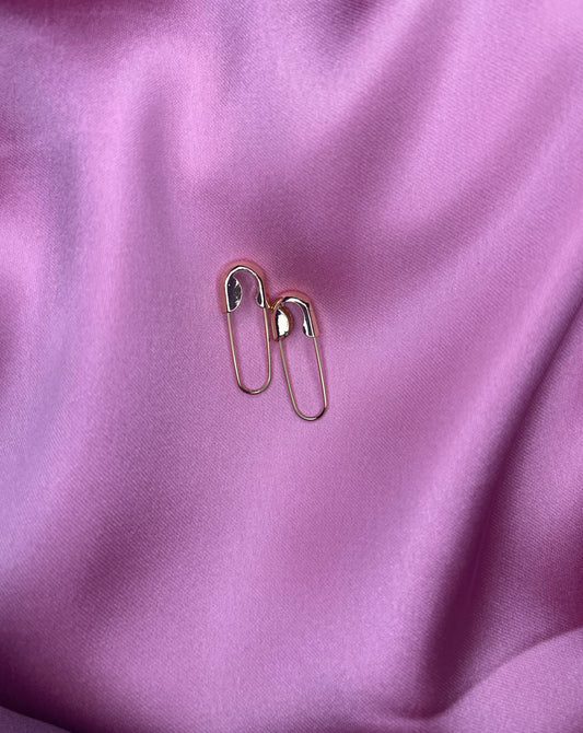 PIN ME simple earrings