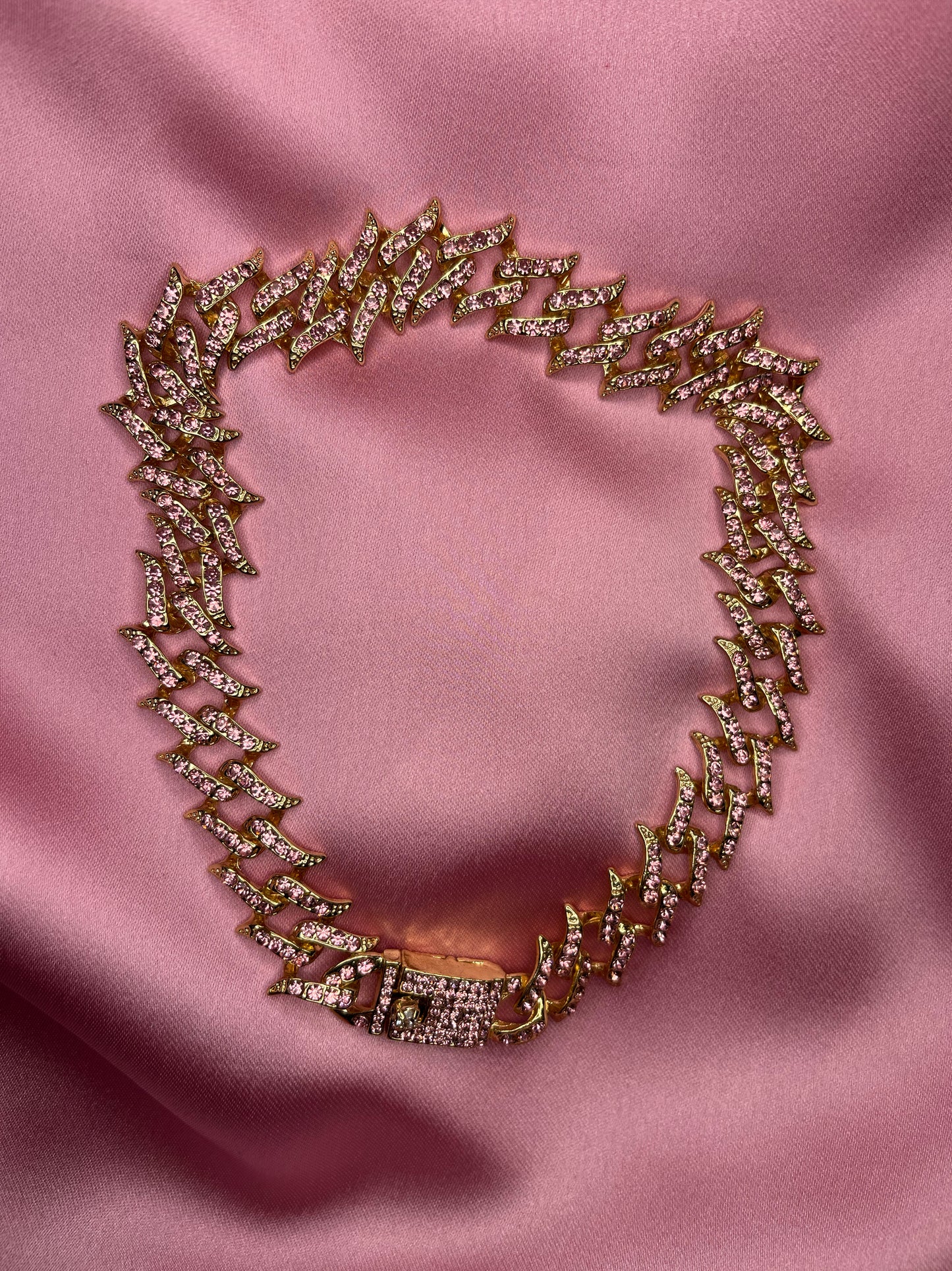 ROSÉ necklace