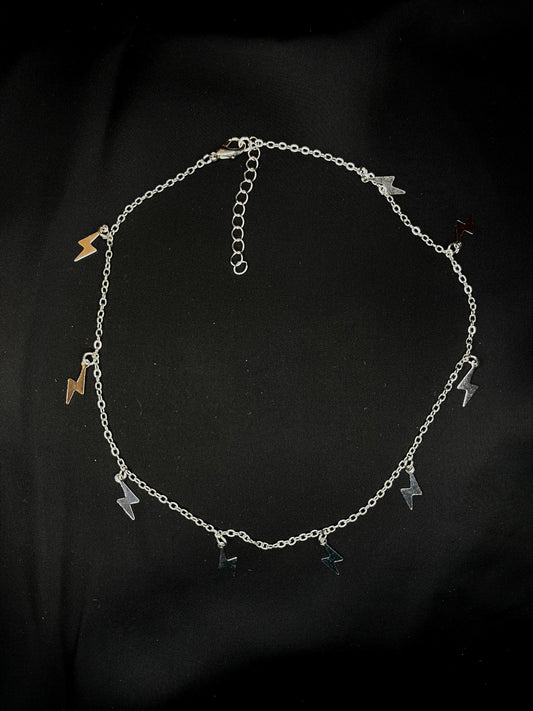 THUNDERSTORM choker