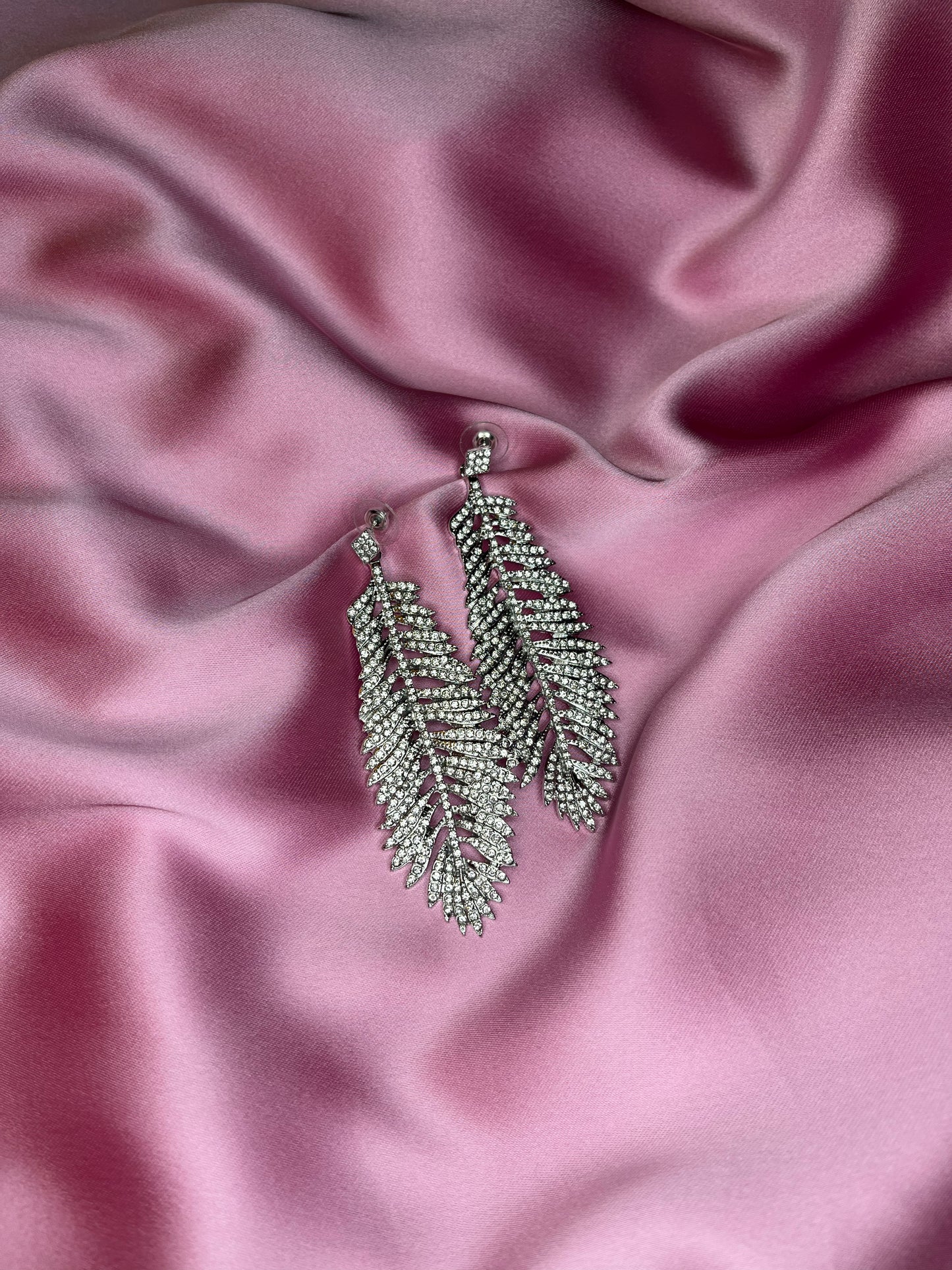 WHITE DOVE earrings